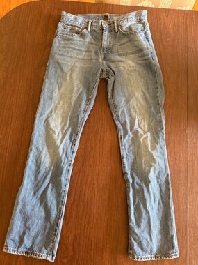 GAP Women's Medium Light Blue Straight-Leg Jeans